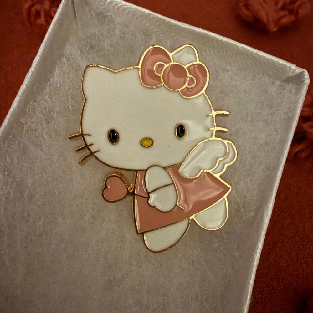 Hello Kitty Fairy Pin